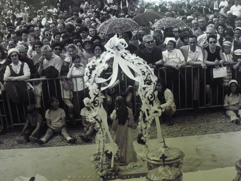 1965 1969 NIMES NOTRE DAME DE SANTA CRUZ (6).jpg